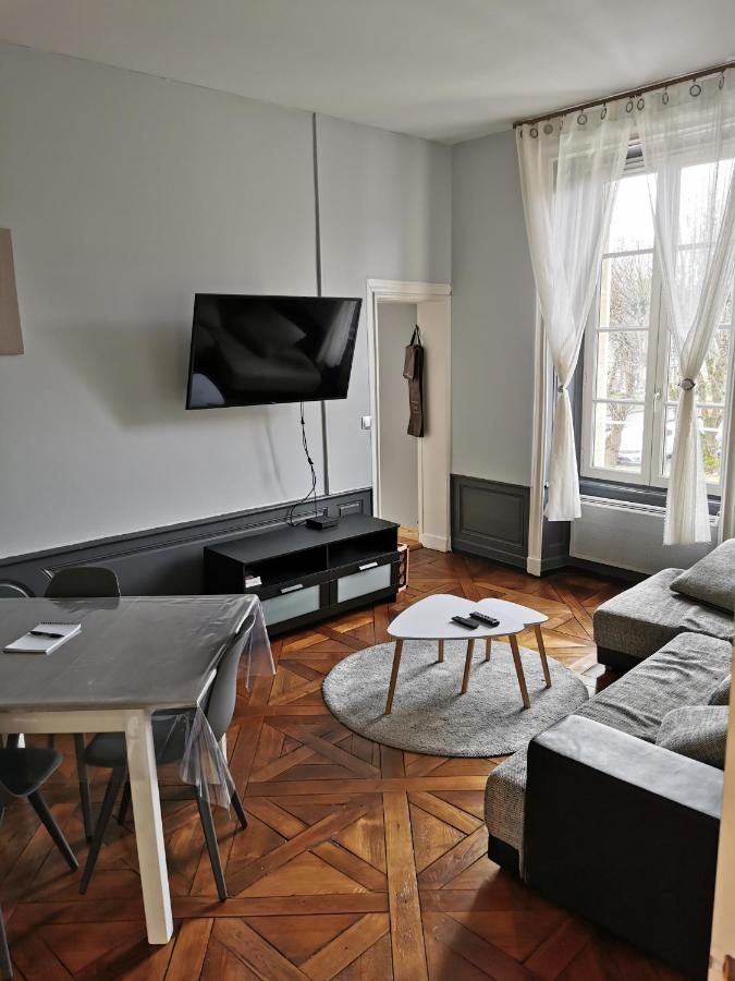 Appartement Avec Vue Sur Cathedrale Classe De Tourisme 3 Etoiles Bayeux Eksteriør billede
